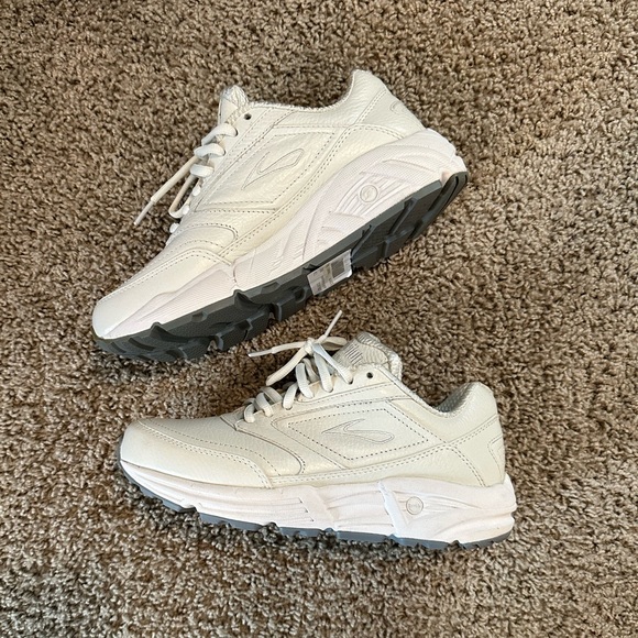 Brooks Addiction Walkers NWOT - Picture 4 of 8